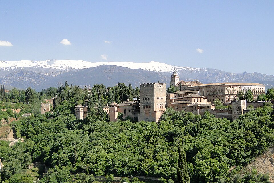 La Alhambra con Sierra Nevada